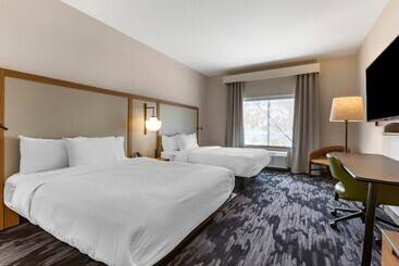 هتل Fairfield By Marriott Inn & Suites Sandusky
