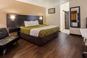 Surestay Hotel By Best Western Phoenix Airport