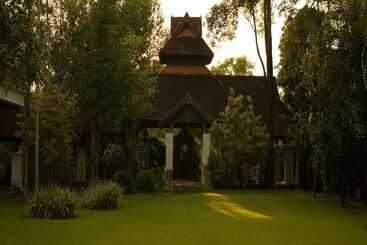 Отель Taladya Chiang Mai Homestay