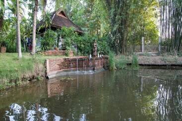 Отель Taladya Chiang Mai Homestay