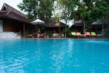 Отель Taladya Chiang Mai Homestay