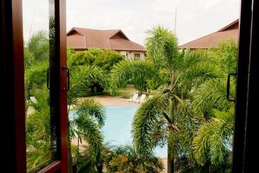 هتل Teak Garden Resort, Chiang Rai
