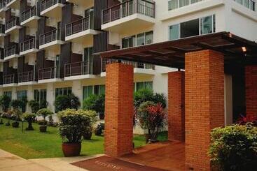 هتل Teak Garden Resort, Chiang Rai