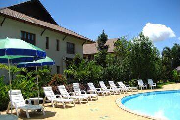 هتل Teak Garden Resort, Chiang Rai