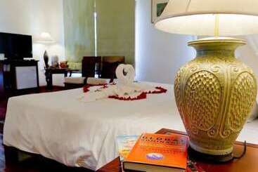 هتل Teak Garden Resort, Chiang Rai