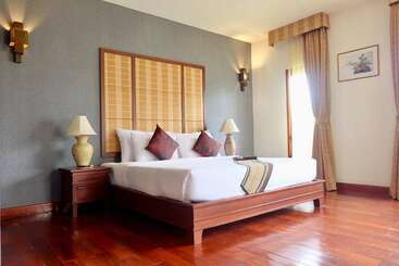 هتل Teak Garden Resort, Chiang Rai