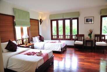 هتل Teak Garden Resort, Chiang Rai