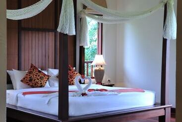 هتل Teak Garden Resort, Chiang Rai