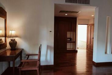 هتل Teak Garden Resort, Chiang Rai