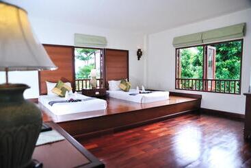 هتل Teak Garden Resort, Chiang Rai
