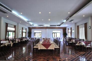 هتل Teak Garden Resort, Chiang Rai