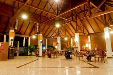 هتل Teak Garden Resort, Chiang Rai