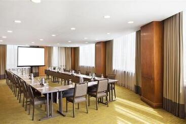 هتل The Westin Jersey City Newport