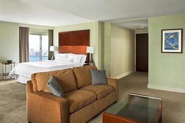 هتل The Westin Jersey City Newport