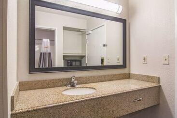 هتل Wingate By Wyndham Brunswick Ga I 95