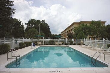 هتل Wingate By Wyndham Brunswick Ga I 95