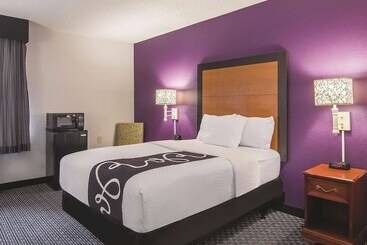 هتل Wingate By Wyndham Brunswick Ga I 95
