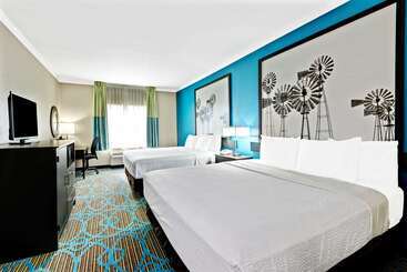 모텔 Super 8 By Wyndham San Antonio/alamodome Area