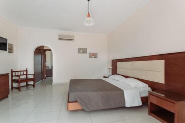 Paleos Apartments