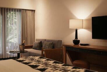 Sadara Resort