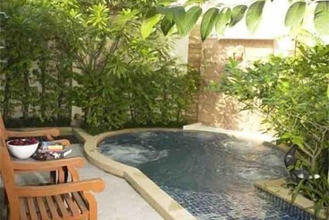 Siam Society Hotel & Resort