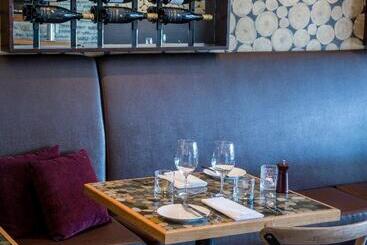 The Rees Hotel & Luxury Apartments