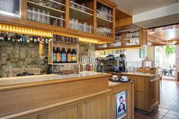 هتل Auberge De Duillier
