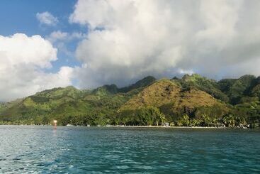 هتل Fare Club   Moorea