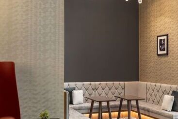 هتل Marriott New York Jfk Airport