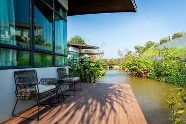 هتل Na Tree Tara Riverside Resort Amphawa Damnoensaduak