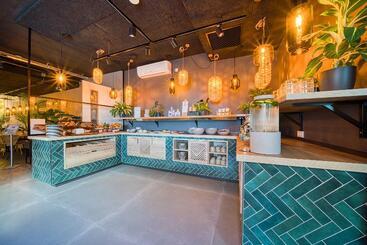 هتل Vienna House Easy By Wyndham Amsterdam Airport Schiphol