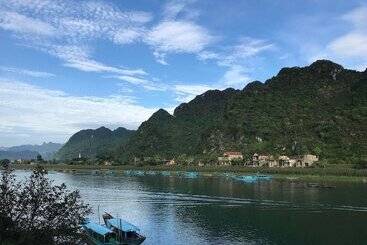 هتل Phong Nha Coco House