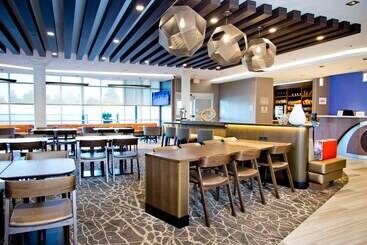 هتل Springhill Suites By Marriott West Sacramento