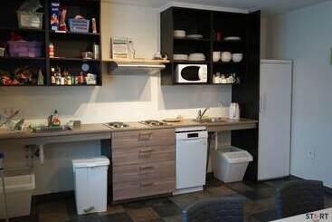 هتل Start Hostel
