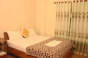 هتل Van Anh Hostel