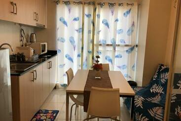 アパートホテル Smdc Tagaytay Taal Lake Condo Cook Netflix No Balcony