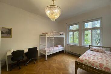 هاستل Rooms Miklošičeva