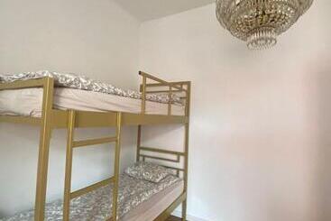 هاستل Rooms Miklošičeva