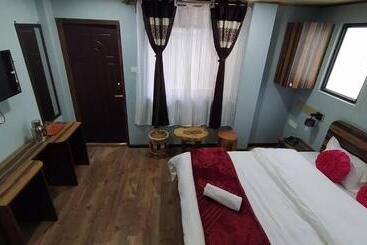 فندق صغير Svr Inn