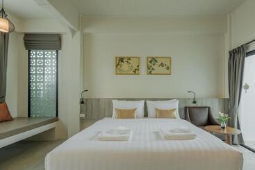 Ang Pao Hotel Phuket
