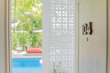 Ang Pao Hotel Phuket