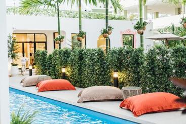 Ang Pao Hotel Phuket