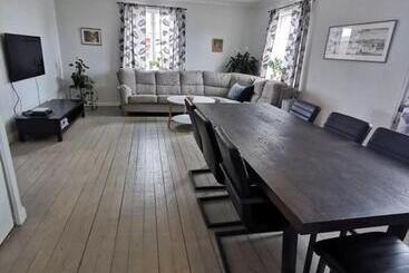 تختخواب و صبحانه Västervik Rum Och Stugor