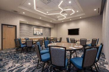 Hotel Hilton Garden Inn Boston Canton