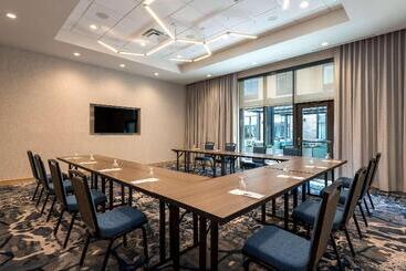 Hotel Hilton Garden Inn Boston Canton