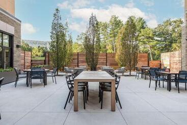Hotel Hilton Garden Inn Boston Canton