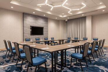 Hotel Hilton Garden Inn Boston Canton