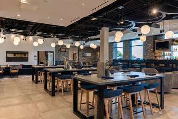 Hotel Hilton Garden Inn Boston Canton
