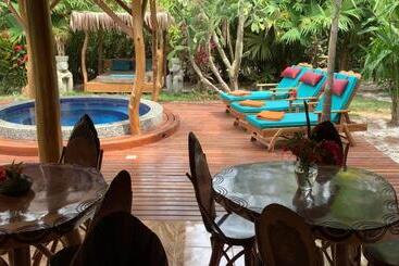 پانسیون Casa Mambo