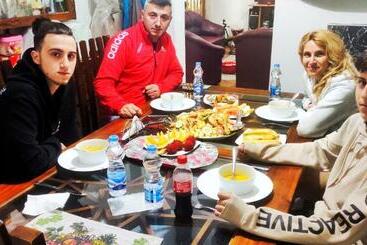 پانسیون Rc Awkward